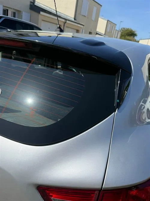 Renault Clio 4 : pare-brise neuf posé